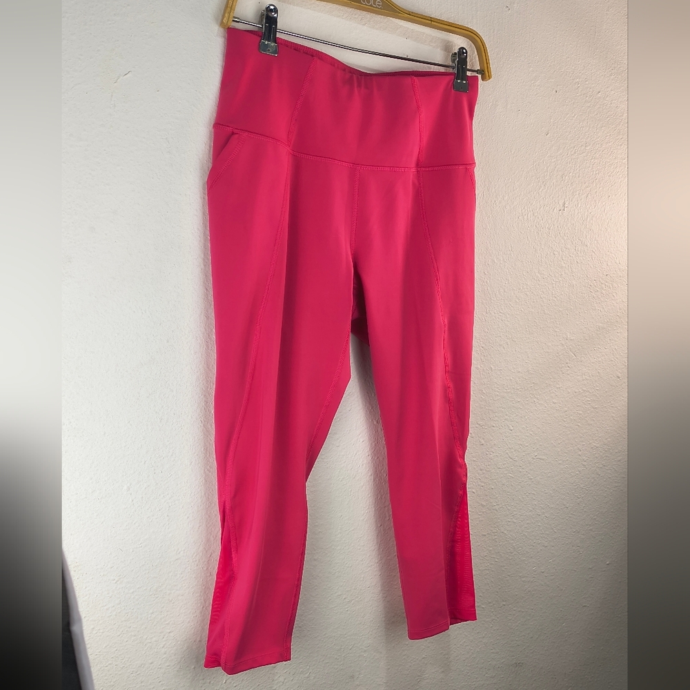 Layer 8 Women's Vibrant Cropped Pants